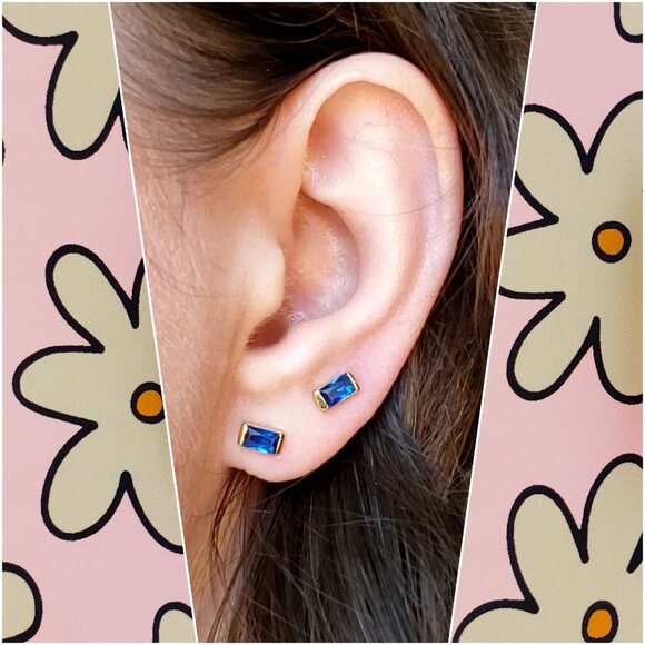 Gold Blue Crystal Stud Earrings Set - Picture 8 of 9